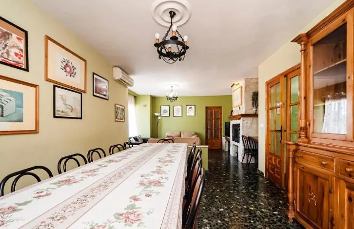 Preciosa Villa Con Gran Piscina Y Fabulosas Vistas アラウリン・デ・ラ・トレ スペイン