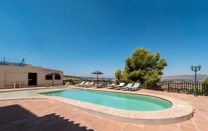 Preciosa Villa Con Gran Piscina Y Fabulosas Vistas アラウリン・デ・ラ・トレ 0*,  スペイン