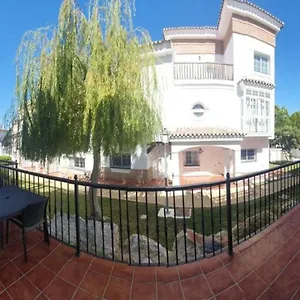 Apartamento En Lauro Golf Apartamento